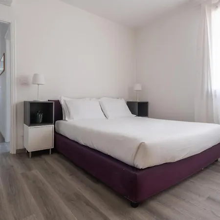 Bright On Venetian Roofs R&r Апартаменты