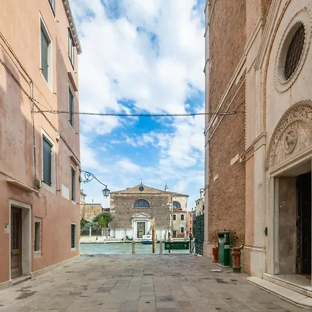 Bright On Venetian Roofs R&r Апартаменты