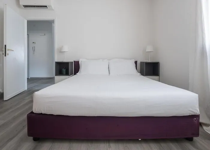 Bright On Venetian Roofs R&r * 베니스