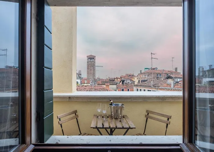 Bright On Venetian Roofs R&r 아파트 베니스